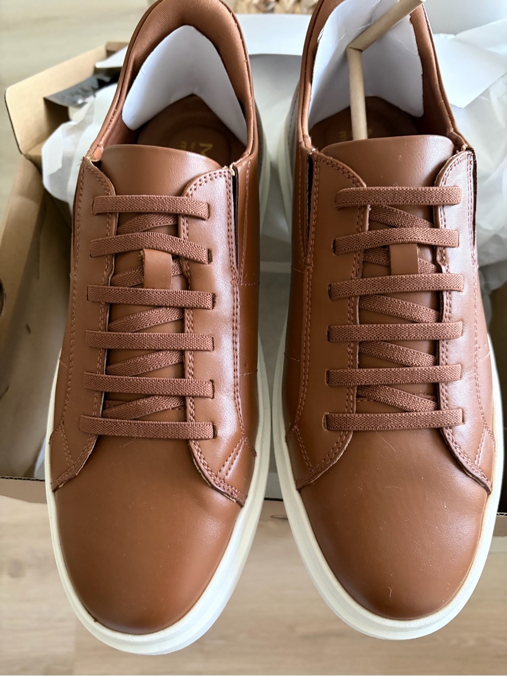 Men's Low-Top Leather Sneakers - Tan